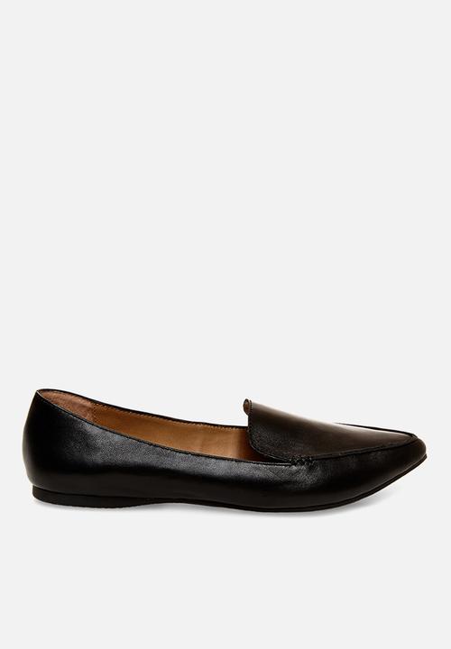 steve madden feather leather loafers