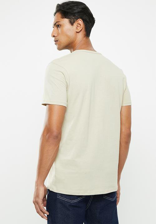 Cotton On - Essential henley - pale sand