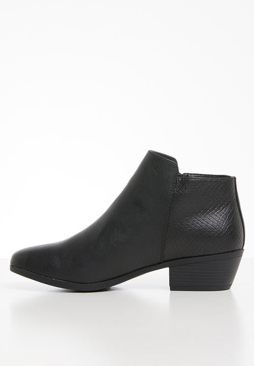 Call It Spring - Clari boot - black