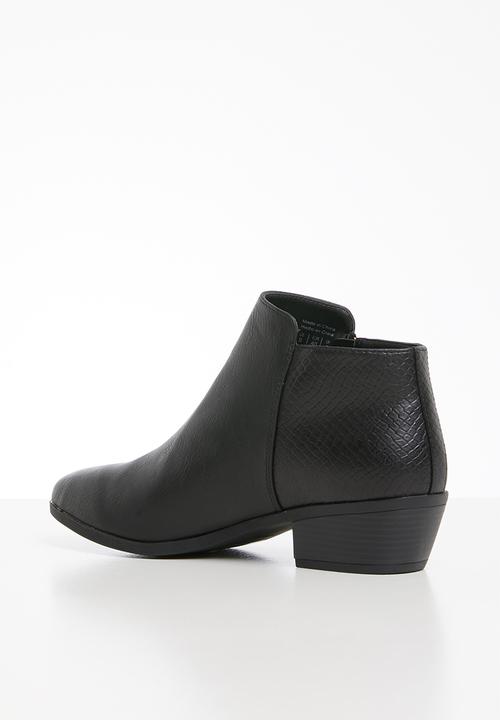 Call It Spring - Clari boot - black