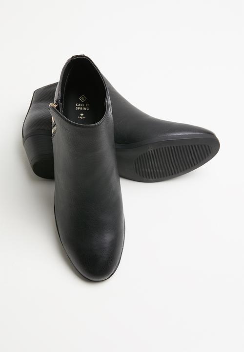 Call It Spring - Clari boot - black