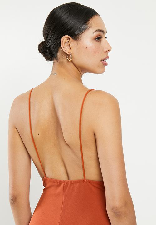 Missguided - Pleated bust fishtail maxi dress - rust