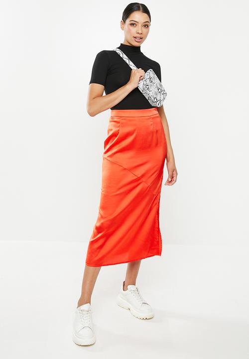 Missguided - Satin bias cut midi skirt - orange