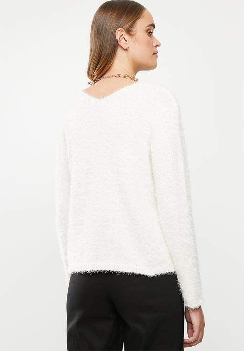 Jacqueline de Yong - Cheer long sleeves v-neck pullover - cream 