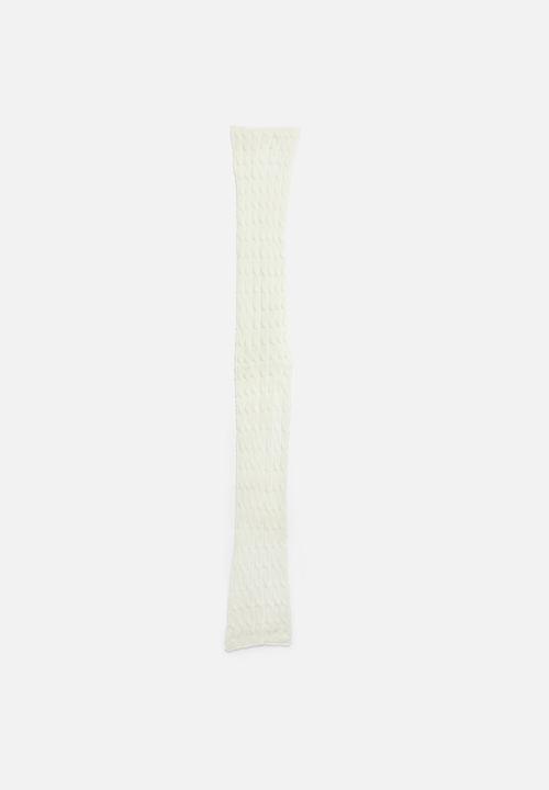 edit - Eustoma longer length scarf - white 
