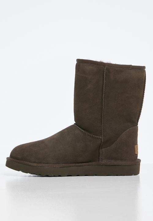 UGG® - Classic short ii - chocolate