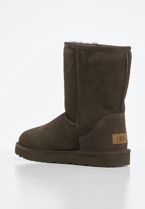 UGG® - Classic short ii - chocolate