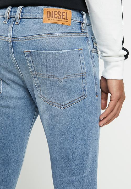 Diesel  - Tepphar slim fit carrot leg jeans - blue