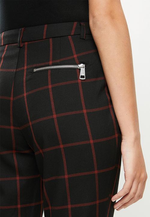 Jacqueline de Yong - Trixie pants - black & red
