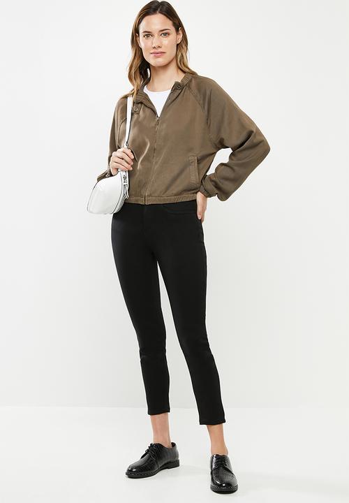 Cotton On - Mid rise cropped super stretch - black