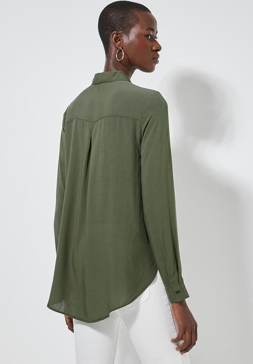 Superbalist - Relaxed curved hem shirt - khaki