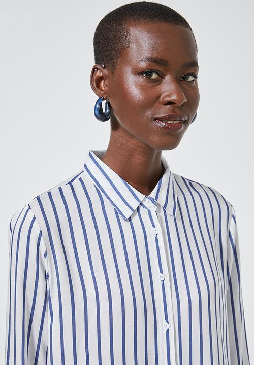 Superbalist - Relaxed curved hem shirt - blue & white