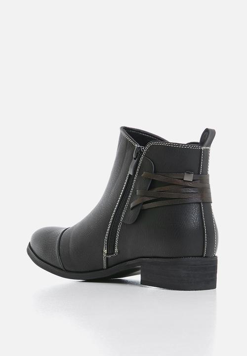 Miss Black - Clovis boot - black