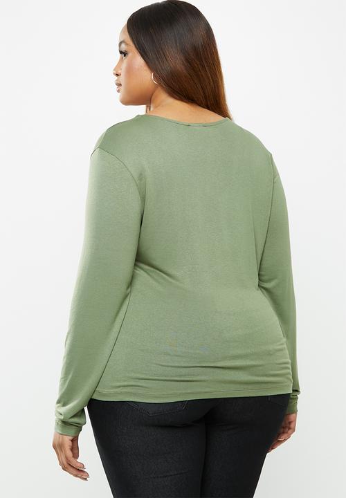edit Plus - Fitted V-neck top - green