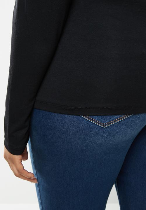 edit Plus - Fitted V-neck top - black