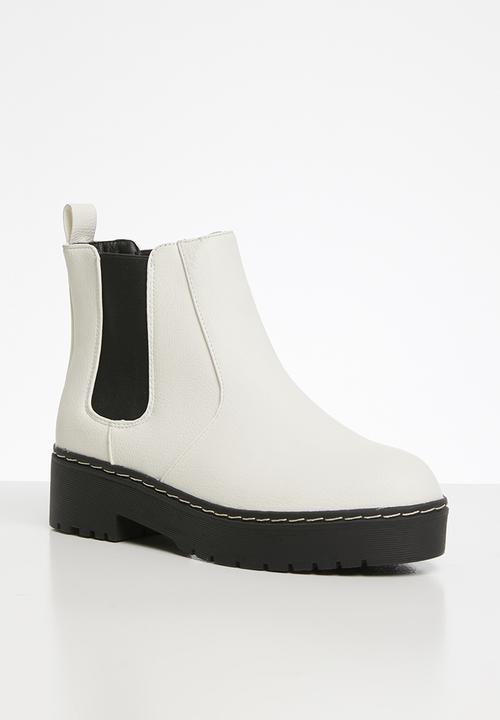 Cotton On - Frankie gusset flatform - white 