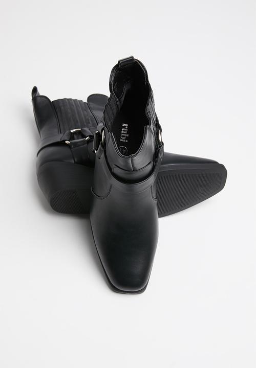 Cotton On - Tara square toe harness boot - black