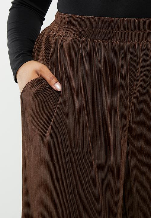 Glamorous - Plus plisse wide leg trouser - brown