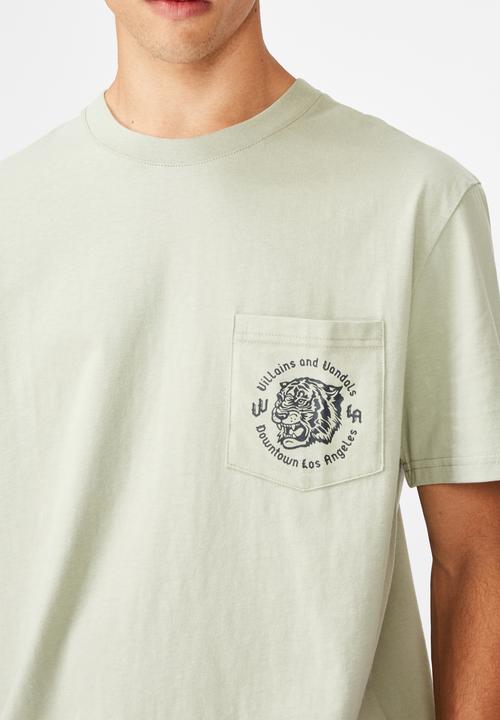 Factorie - Villains and vandals pocket tee - green 