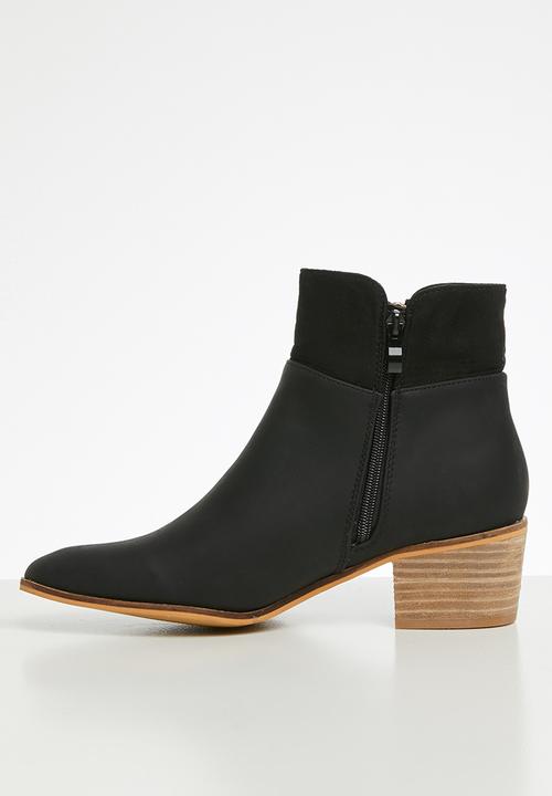 Miss Black - Archa boot - black