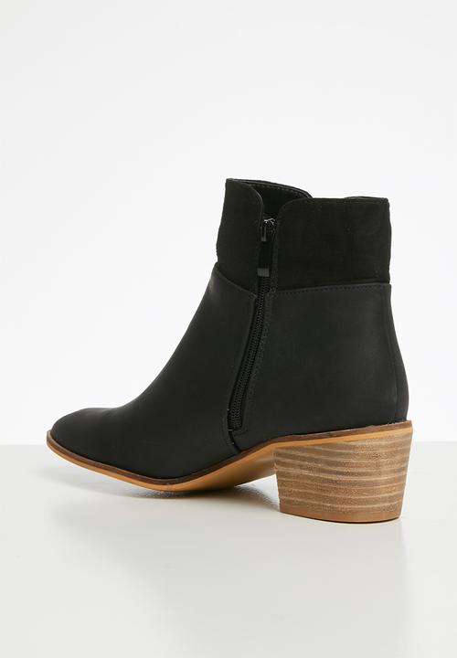 Miss Black - Archa boot - black