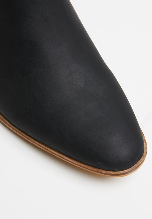 Miss Black - Archa boot - black