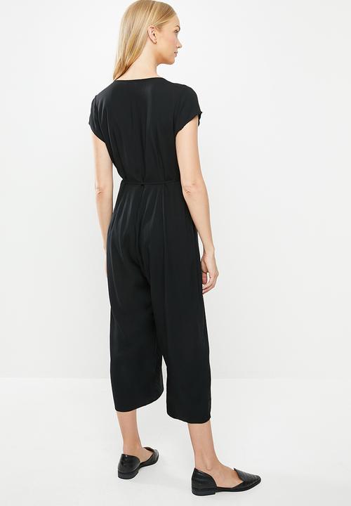 Cotton On - Woven Maggie short sleeve jumpsuit - black
