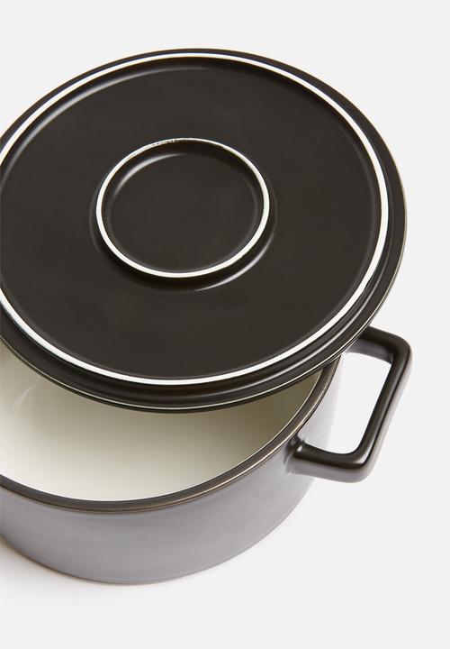 Maxwell & Williams - Epic round casserole 1.3l with lid - black