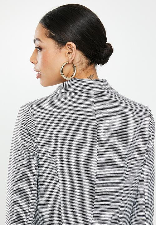 Missguided - Houndstooth check cropped blazer - black & white
