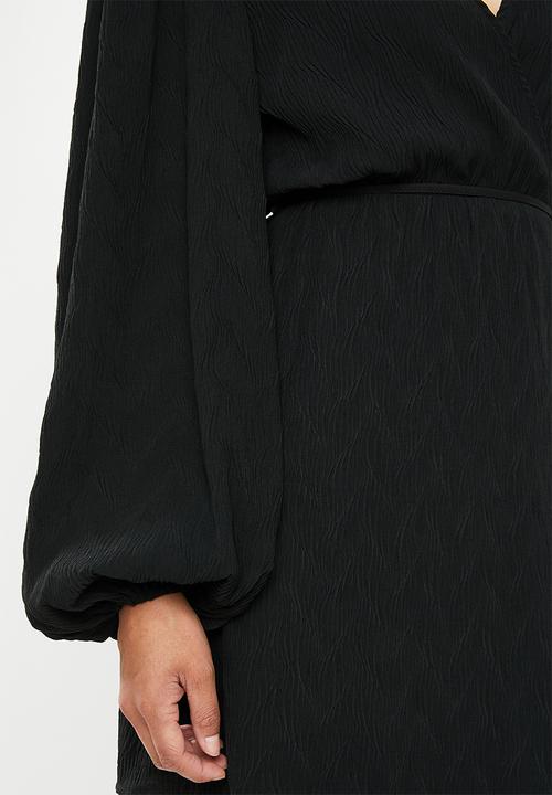 Glamorous - Plisse wrap dress with volume sleeve - black