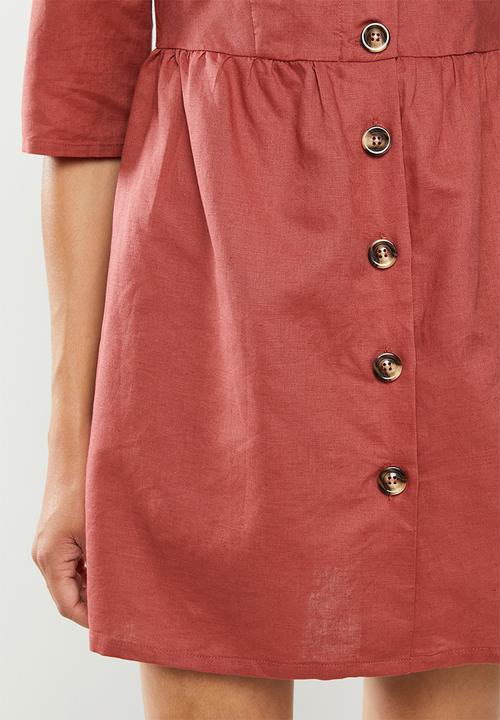 Glamorous - 3/4 sleeve button through mini - red