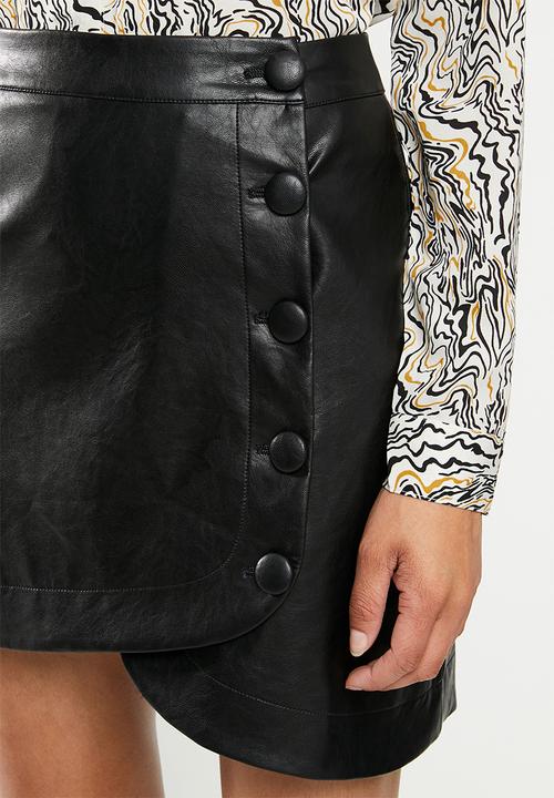 Glamorous - Wrap over pu skirt - black