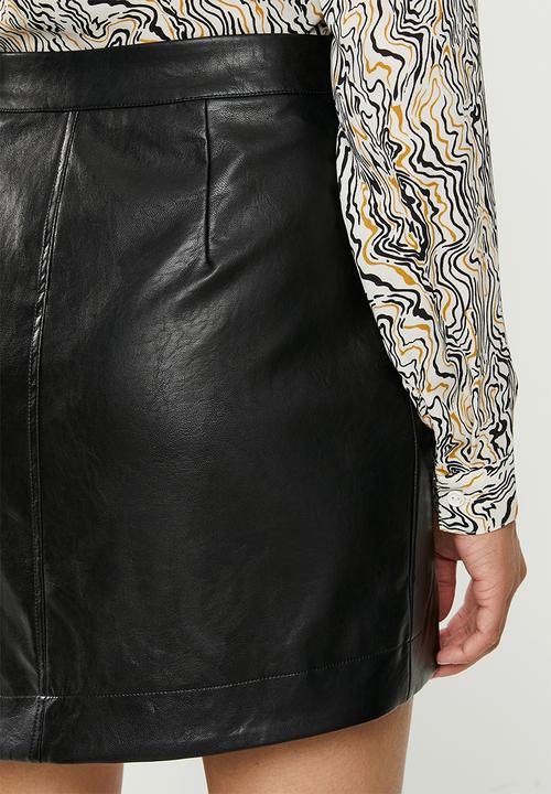 Glamorous - Wrap over pu skirt - black