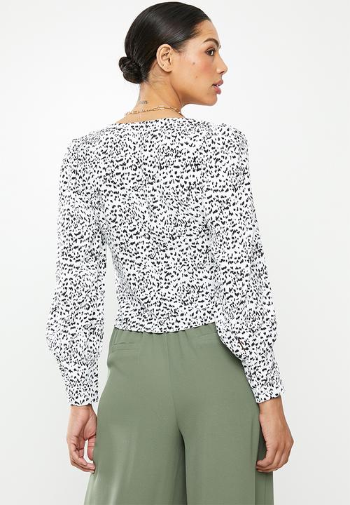 Glamorous - Mono leopard V-neck blouse - black & white