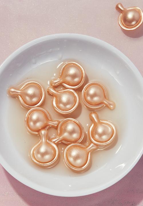 Elizabeth Arden - Advanced Ceramide Capsules Daily Youth Restoring Serum - 60pc