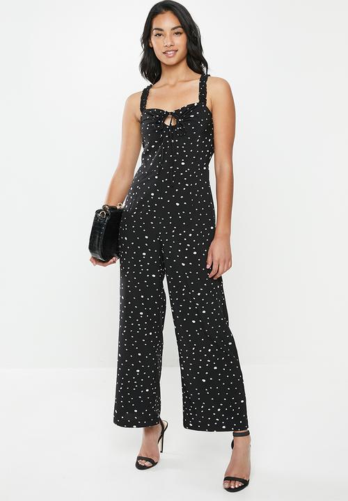 Glamorous - Petite messy spot spaghetti strap jumpsuit - black & white