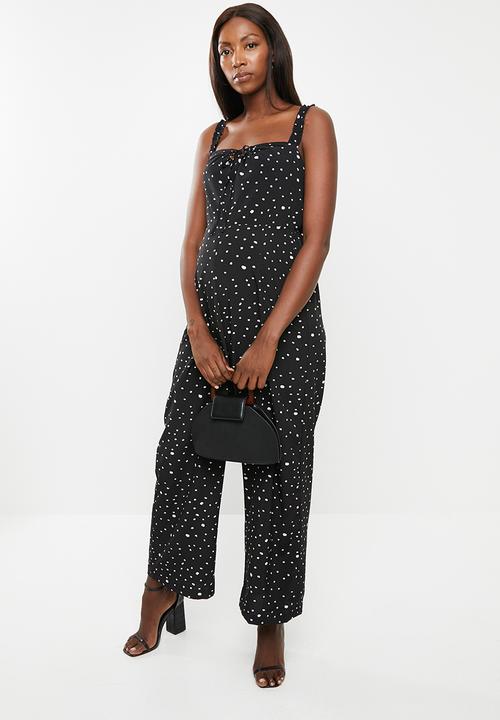 Glamorous - Maternity messy spot spaghetti strap jumpsuit - black & white