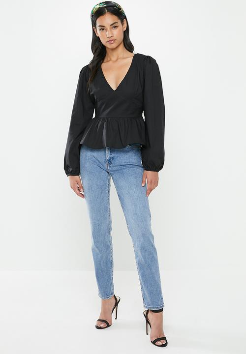 Glamorous - Petite v-neck blouse - black