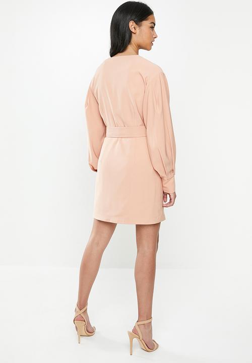 Glamorous - Petite long sleeve belted dress - pink 