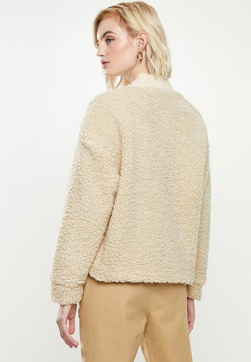 Vero Moda - Annika short teddy jacket - neutral