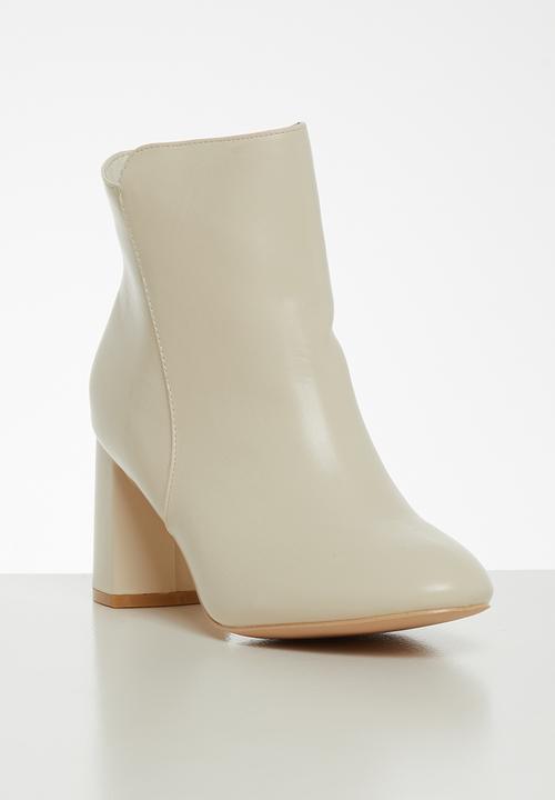 Footwork - Malaki boot - white
