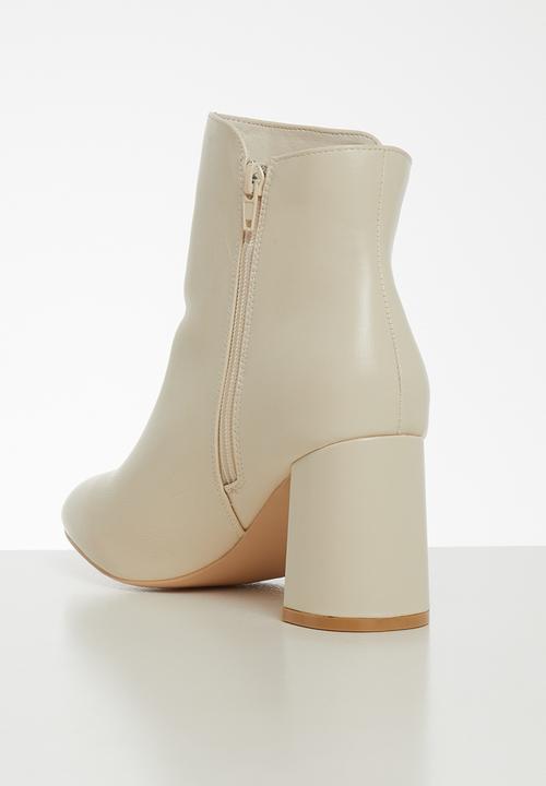 Footwork - Malaki boot - white