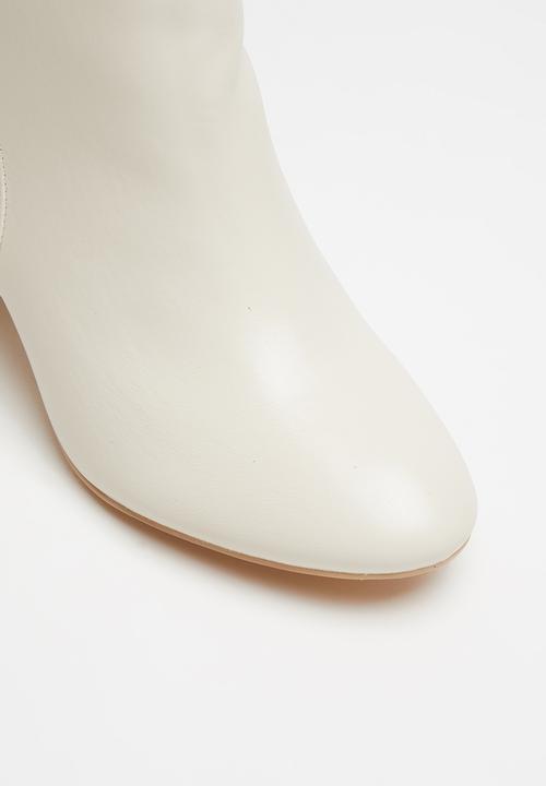 Footwork - Malaki boot - white