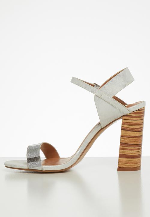 Footwork - Macey heel - white & silver