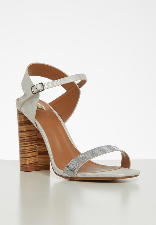Footwork - Macey heel - white & silver
