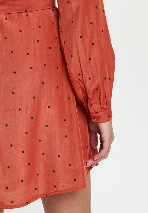 Glamorous - Petite mini spot wrap dress - orange & black