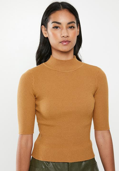 Glamorous - Petite high neck knit- camel