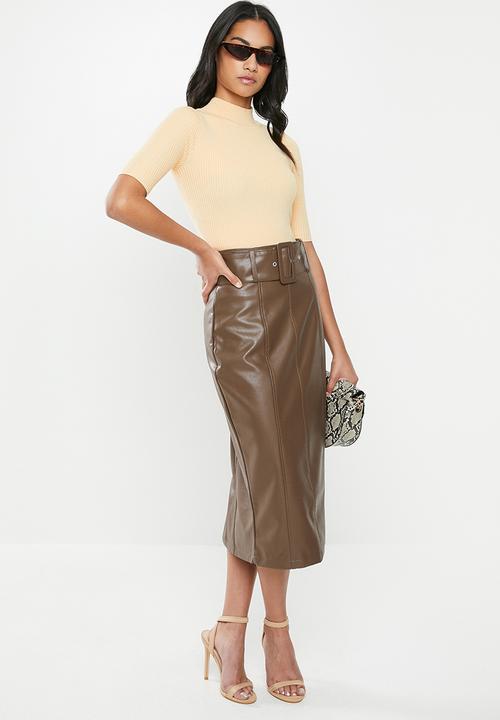 Glamorous - Petite brown PU 3/4 skirt - brown