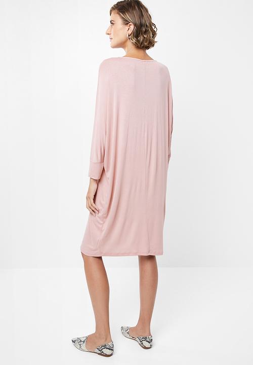 edit - Drapey knit dress - pink