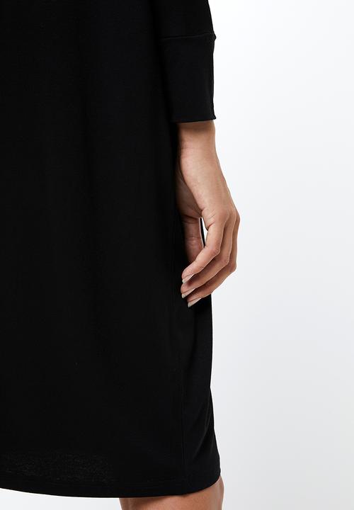 edit - Drapey knit dress - black